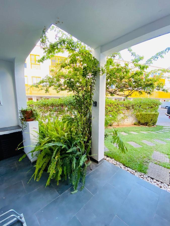 Summer House, Only 2 Minutes To The Beach In Vilamoura! Villa Exterior photo